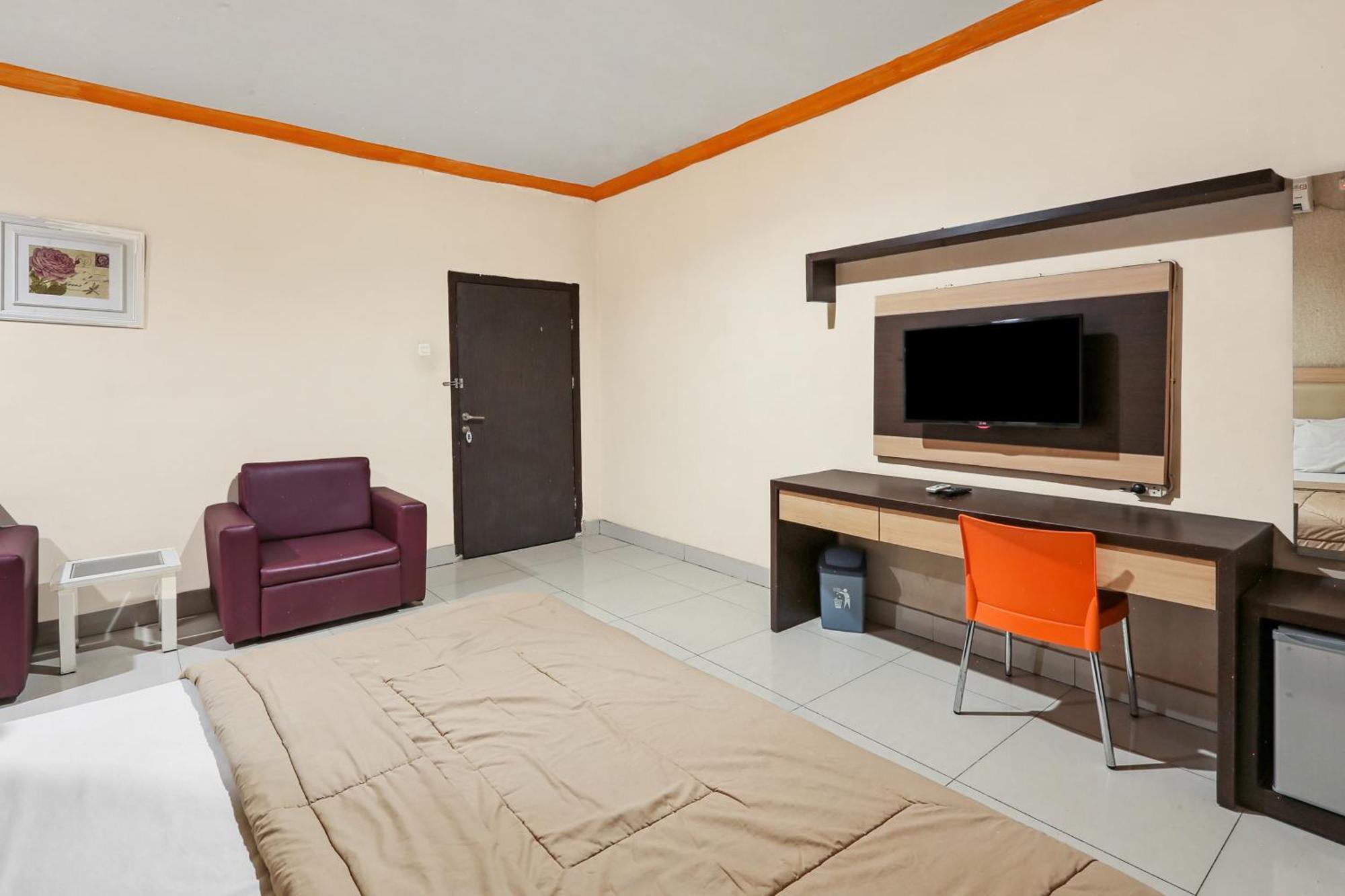 Collection O 93163 Hotel Grand Kartika Pare-Pare Exterior photo