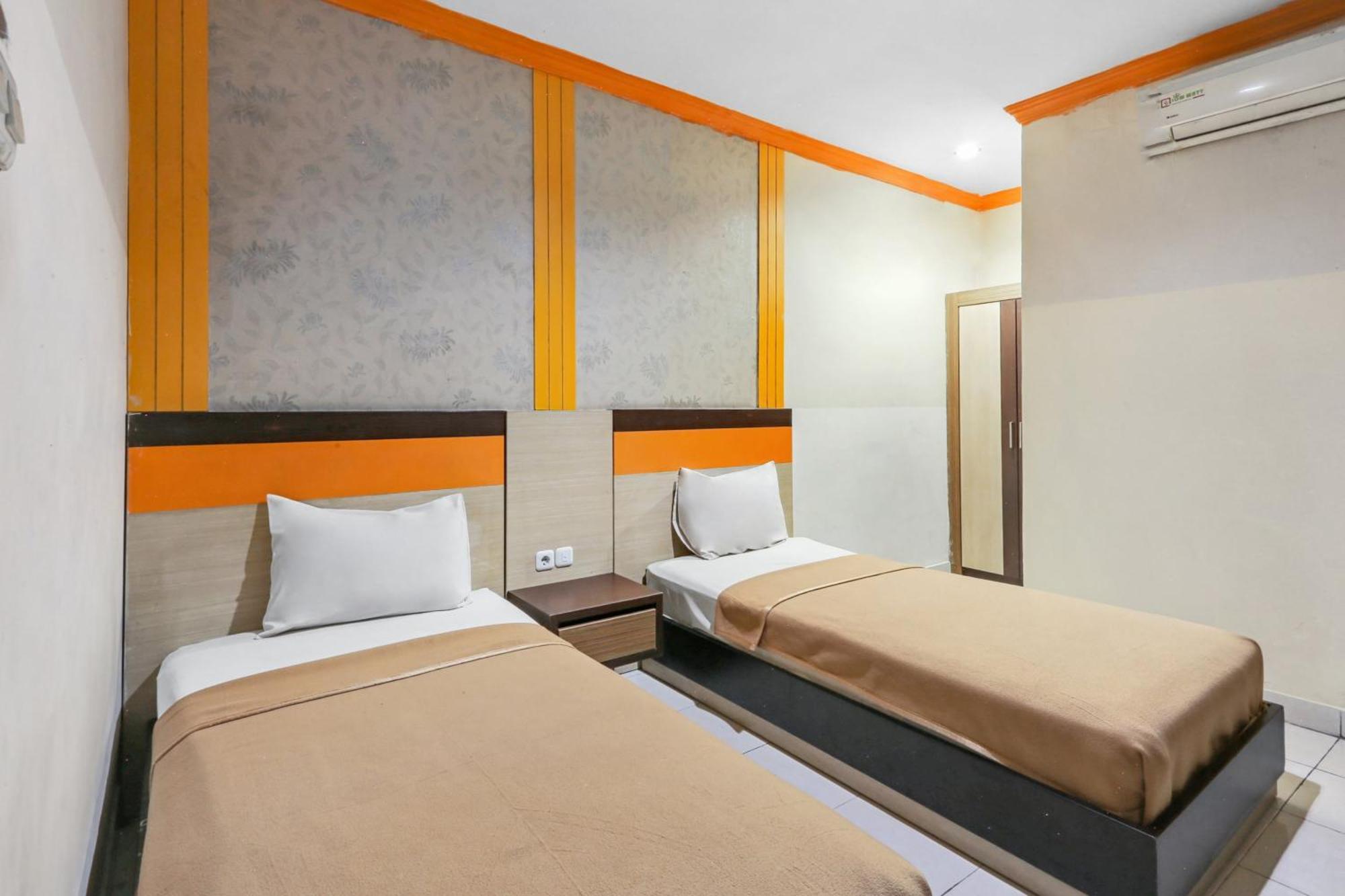 Collection O 93163 Hotel Grand Kartika Pare-Pare Exterior photo