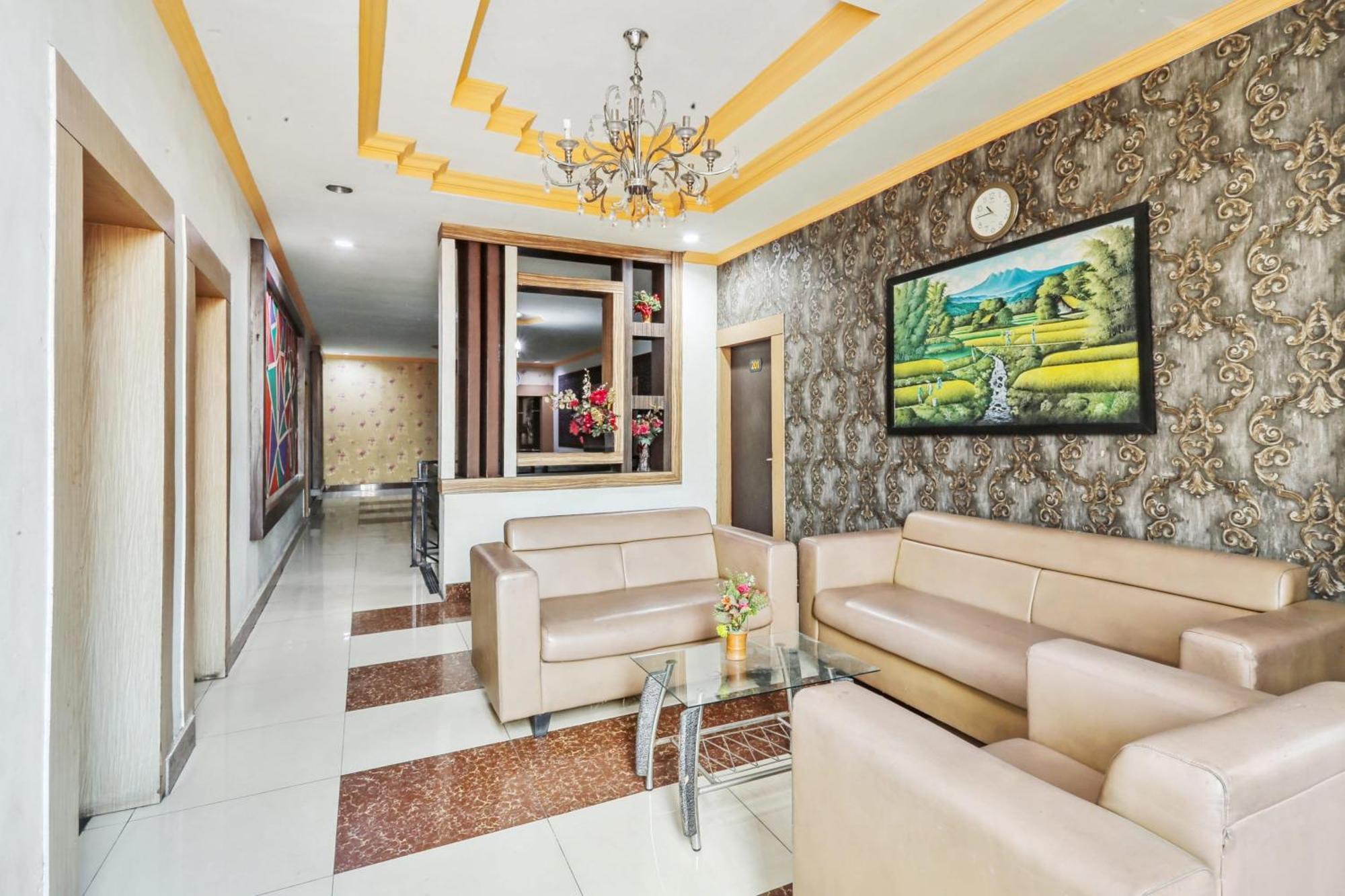 Collection O 93163 Hotel Grand Kartika Pare-Pare Exterior photo